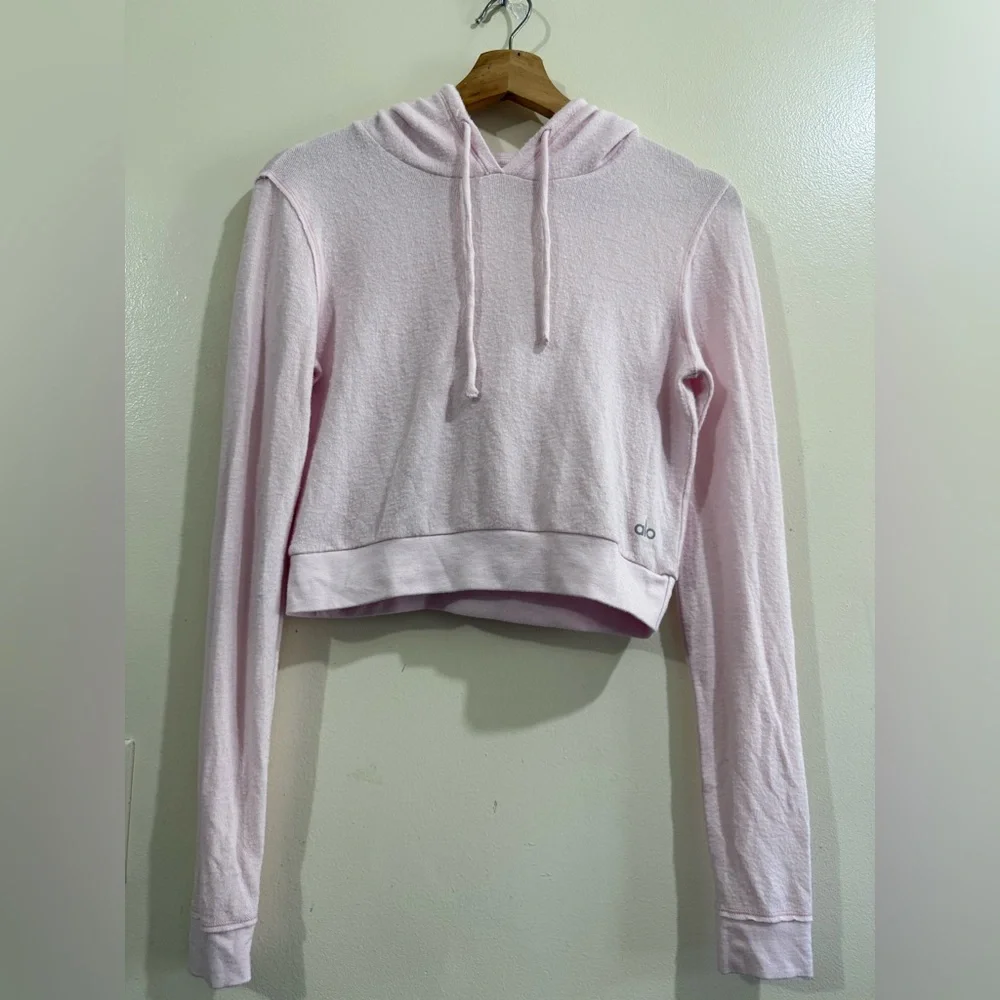 ALO Yoga Pastel Pink Cropped Pullover Hoodie